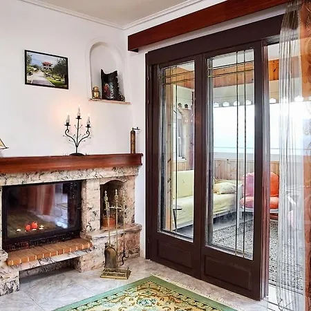 Appartement τρίτου ορόφου στην δαύλεια με θέα Davleia