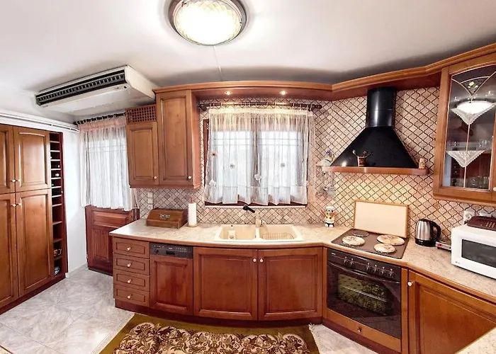 Apartment τρίτου ορόφου στην δαύλεια με θέα