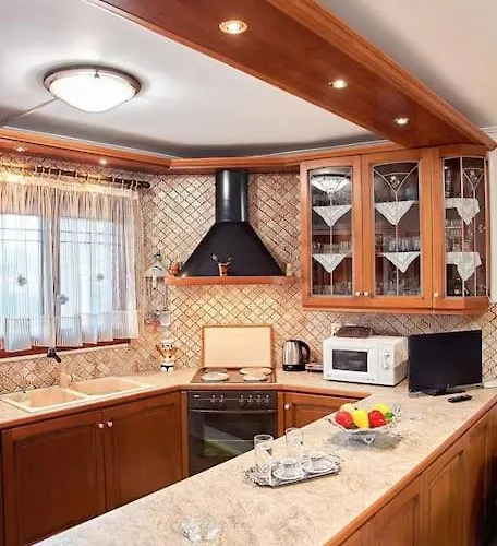 τρίτου ορόφου στην δαύλεια με θέα * Davleia